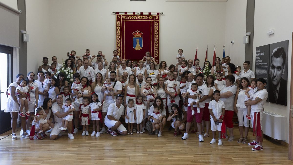 Pañuelos a los txikis de Lerín que nacieron entre agosto de 2019 y julio de 2022.