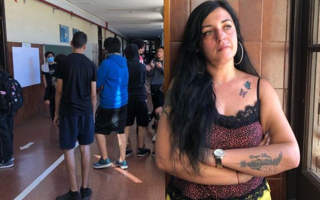 Entrevista a Amelia Tiganus, activista feminista y superviviente de la trata de mujeres. Entrevista a Amelia Tiganus, activista feminista y superviviente de la trata de mujeres.