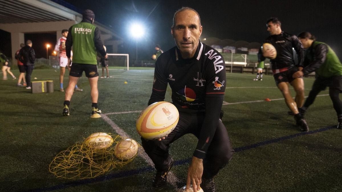 El entrenador del Zarautz, Fran Puertas.