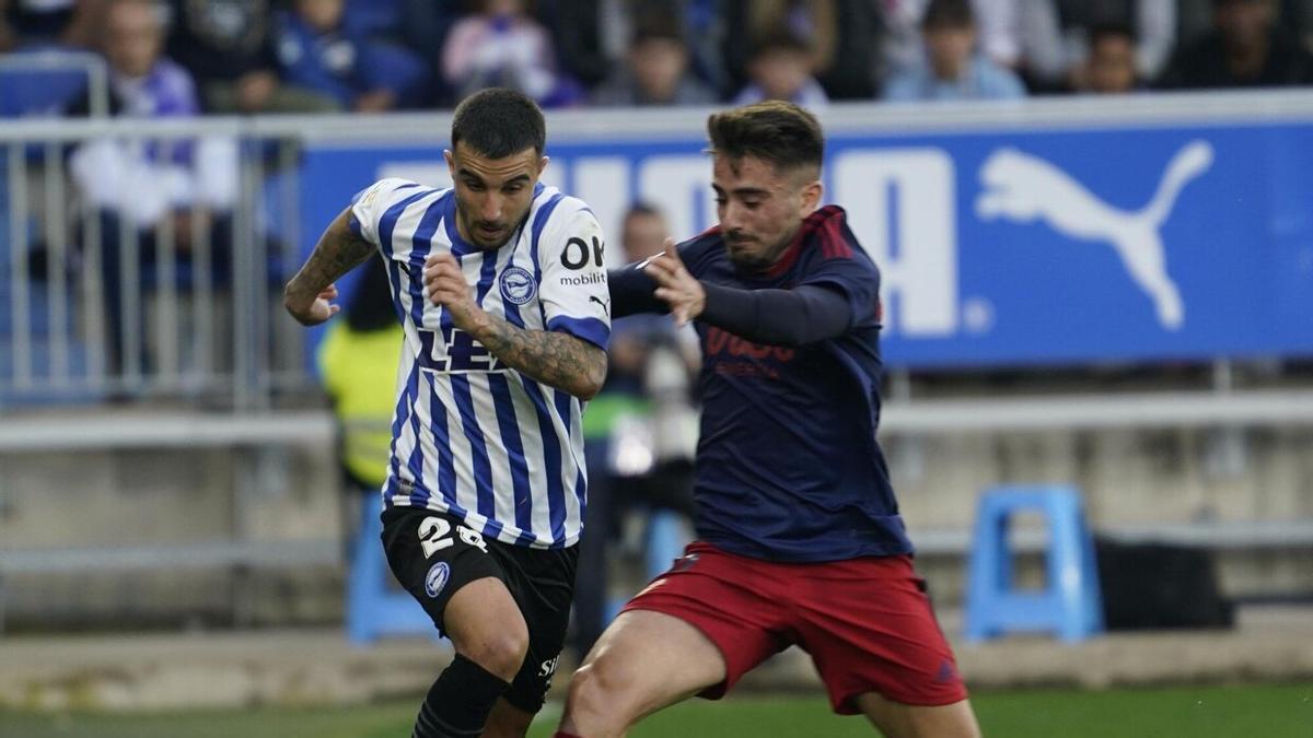 Rober durante el partido ante el Albacete en Mendizorroza