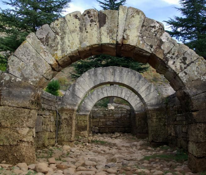 Las Fuentes Tamáricas, vacías.