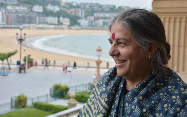 La activista ecofeminista india Vandana Shiva en una visita a Donostia. La activista ecofeminista india Vandana Shiva en una visita a Donostia.