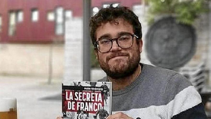 Alcántara presentará el libro en Vitoria; derecha, homenaje por el 3 de Marzo.