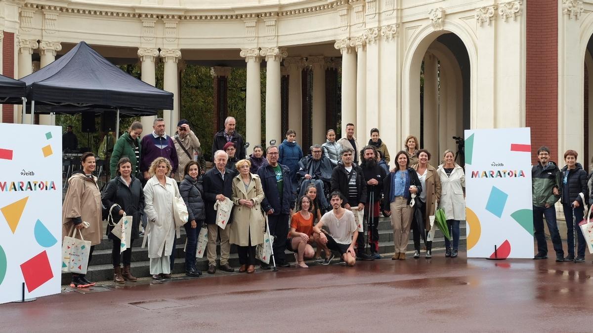 Foto de familia en la presentación de ‘EITB Maratoia’.