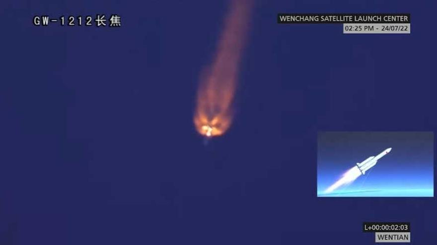 El cohete chino cae en el Pacífico