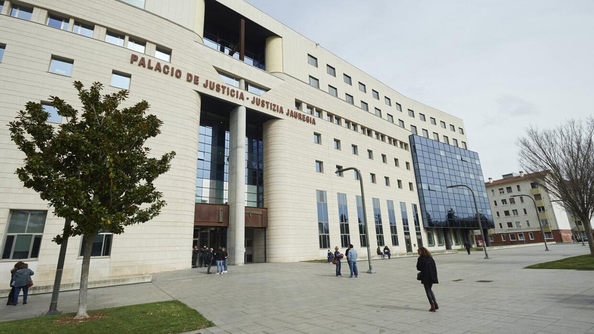 Exterior del Palacio de Justicia de Navarra.