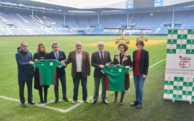 Imagen de la presentación del partido entre la Euskal Selekzioa y Chile.
