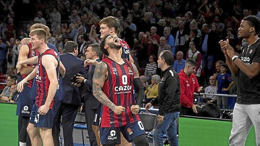 Markus Howard celebra una canasta durante el duelo de ayer ante el Partizan.