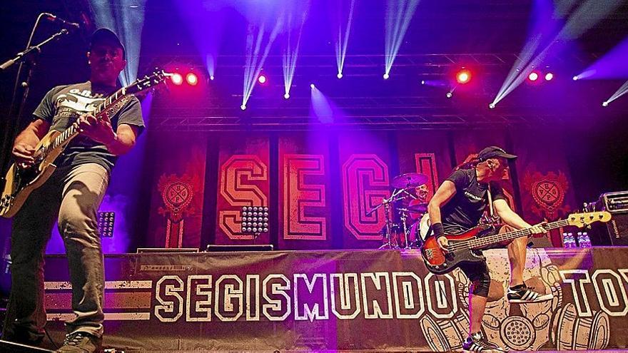 El grupo gasteiztarra durante una actuaci&oacute;n.