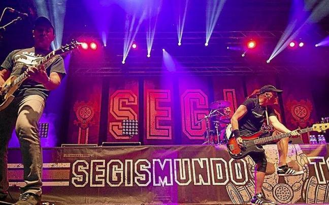 El grupo gasteiztarra durante una actuaci&oacute;n.