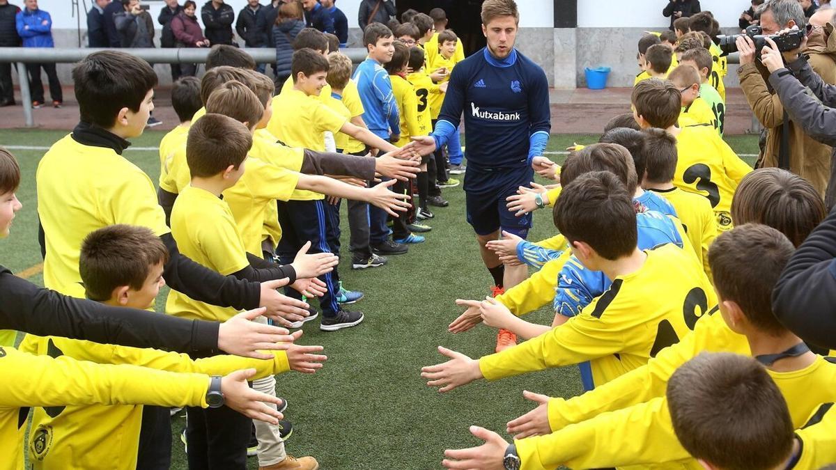 Jon Gaztañaga, en un entrenamiento de la Real en Deba, en 2017