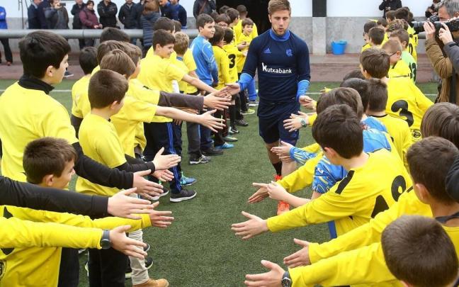 Jon Gaztañaga, en un entrenamiento de la Real en Deba, en 2017