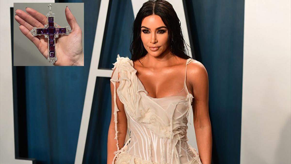 Kim Kardashian. En la esquina superior, la joya que ha adquirido.