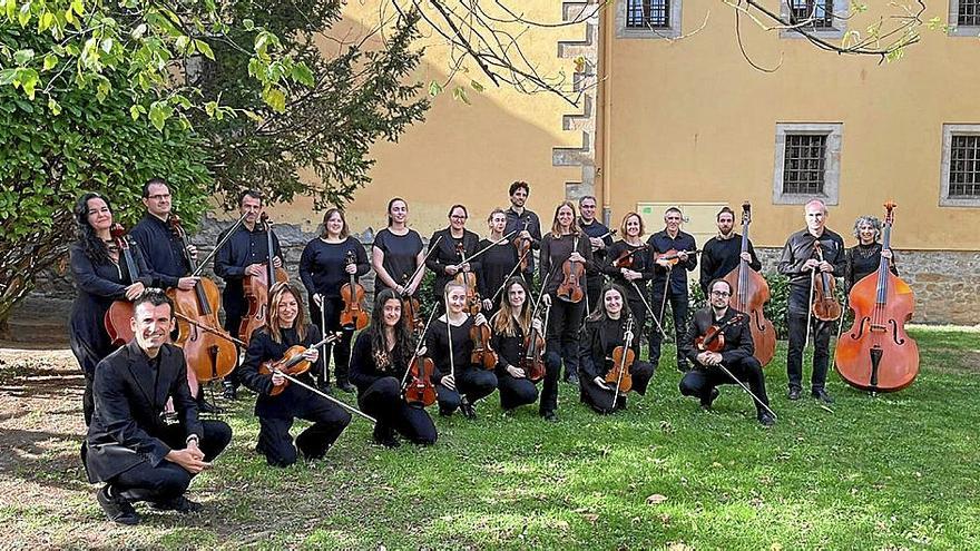 Integrantes de la nueva orquesta Aequus Ensemble. Foto: Gambara Faktoria