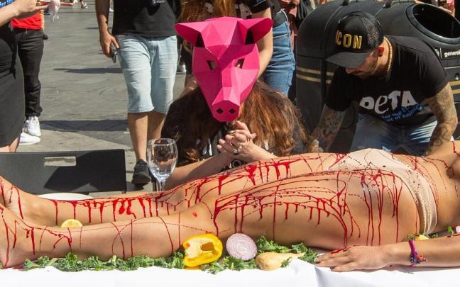 Protesta contra el maltrato animal.