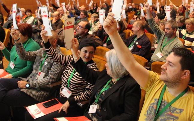 El Congreso de EA aprueba sin votos en contra la gestión de la secretaria general El Congreso de EA aprueba sin votos en contra la gestión de la secretaria general