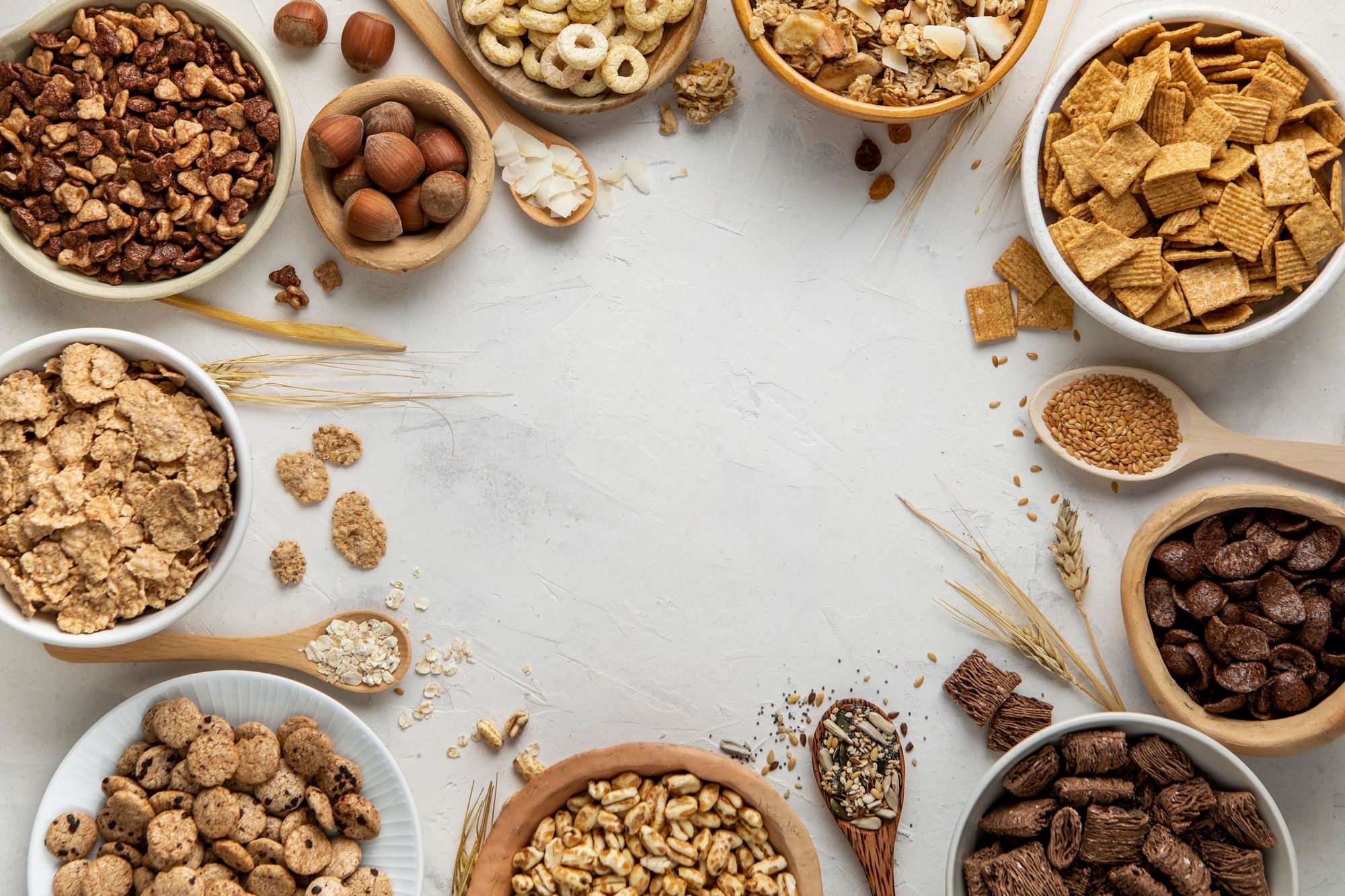 Boles con cereales de distintos tipos.
