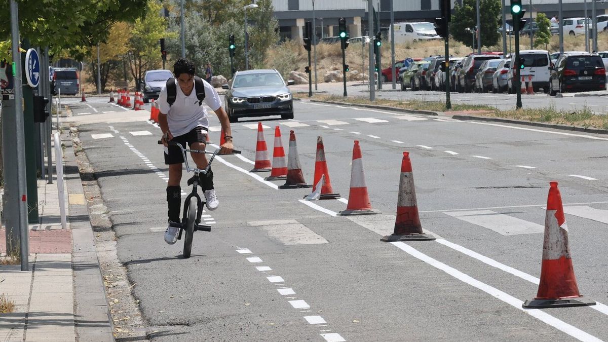 Carril bici en obras en la zona del Sadar