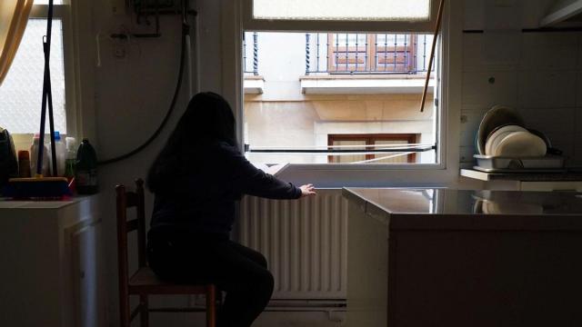 Muchos hogares sufren pobreza energética tras la subida del precio de la electricidad y del gas.