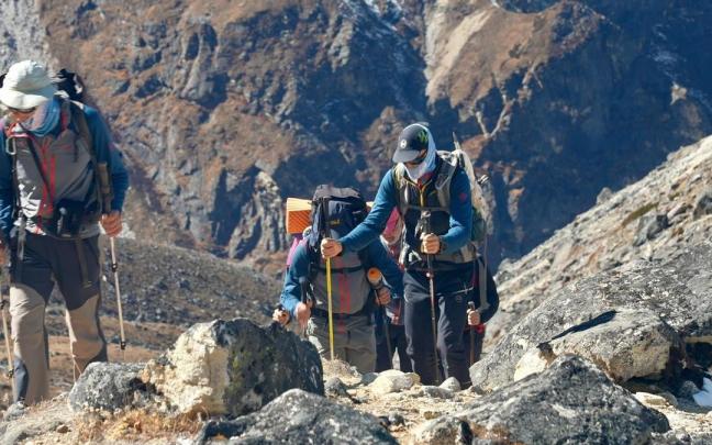 Unai Llantada y Jose Carlos Tamayo recordaron a Pablo Olmos en la cumbre.