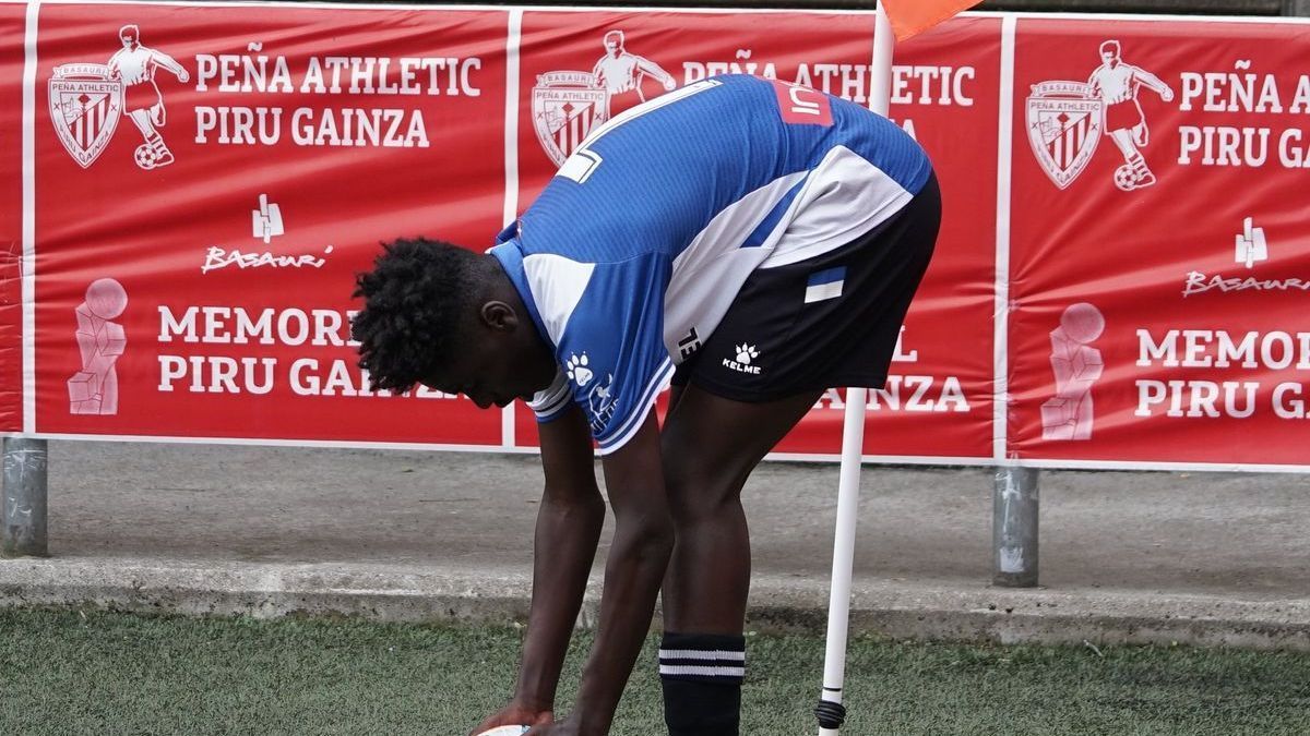 Ousmane Diallo, con el Cadete 'A' del Alavés.