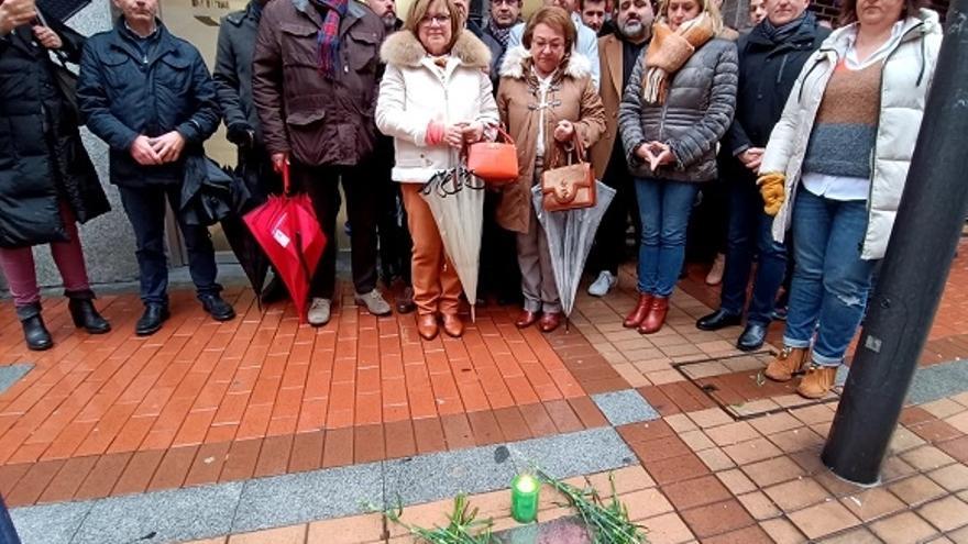 La placa en memoria de Alfredo Ramos colocada ayer en Barakaldo.