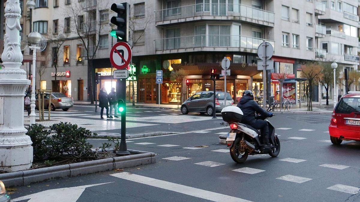 Intersección entre la Avenida y la calle Urbieta