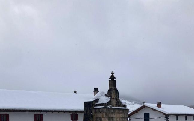 Mezkiritz 'enterrado' por la nieve Mezkiritz 'enterrado' por la nieve