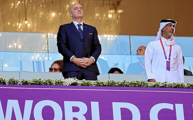 Gianni Infantino, en un palco de Catar en un encuentro del Mundial.