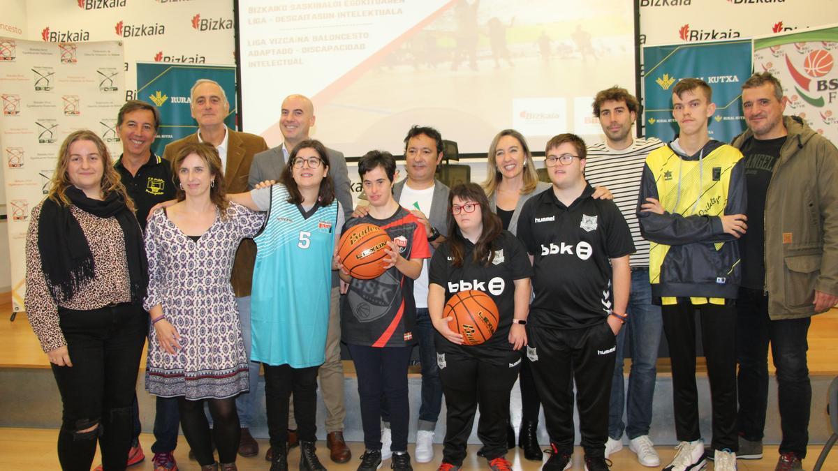 Imagen de la presentaci&oacute;n de la Liga Rural Kutxa