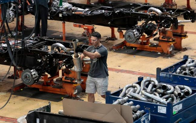 La industria manufacturera registró 940.800 horas extra el año pasado en el Estado.