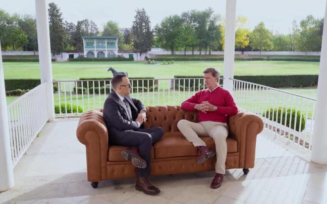 Risto Mejide y Cayetano Martínez de Irujo en el 'Chester'. Risto Mejide y Cayetano Martínez de Irujo en el 'Chester'.