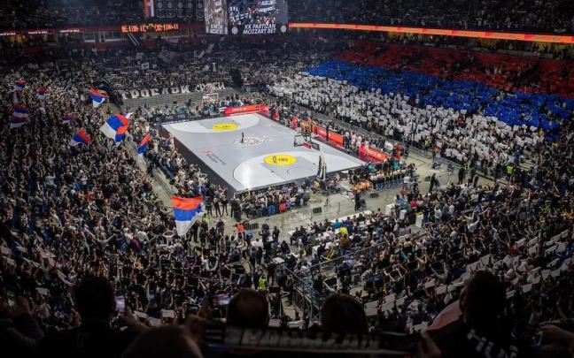 Imagen del Stark Arena de Belgrado a rebosar, durante el duelo entre el Partizan y el Baskonia
