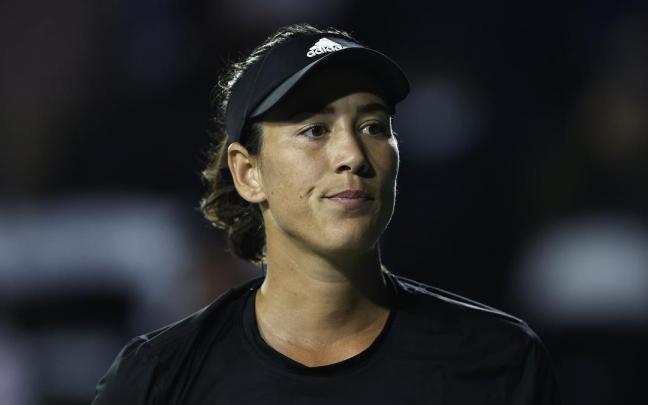 Garbiñe Muguruza durante el encuentro en el que se enfrentaba a la china Qinwen Zheng. Garbiñe Muguruza durante el encuentro en el que se enfrentaba a la china Qinwen Zheng.