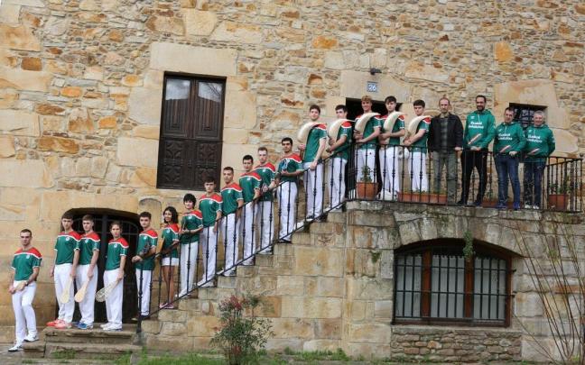 Los representantes de Euskal Selekzioa que jugarán en Iparralde. Los representantes de Euskal Selekzioa que jugarán en Iparralde.