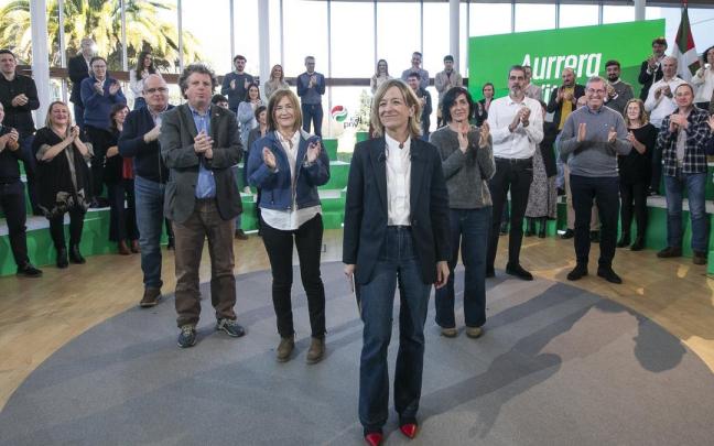 Eider mendoza, en primer plano acompañada por candidatos y dirigentes Eider mendoza, en primer plano acompañada por candidatos y dirigentes