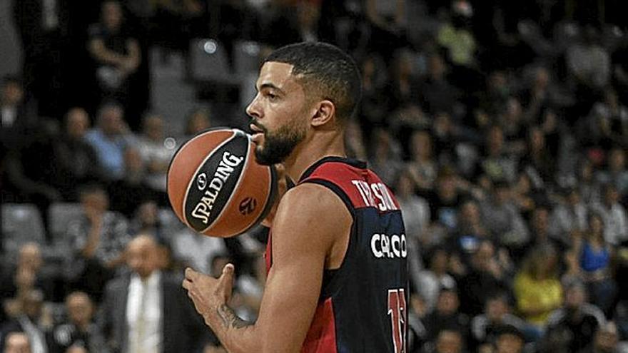 Thompson, muy discreto ayer, controla el balón. | FOTO: ASVEL