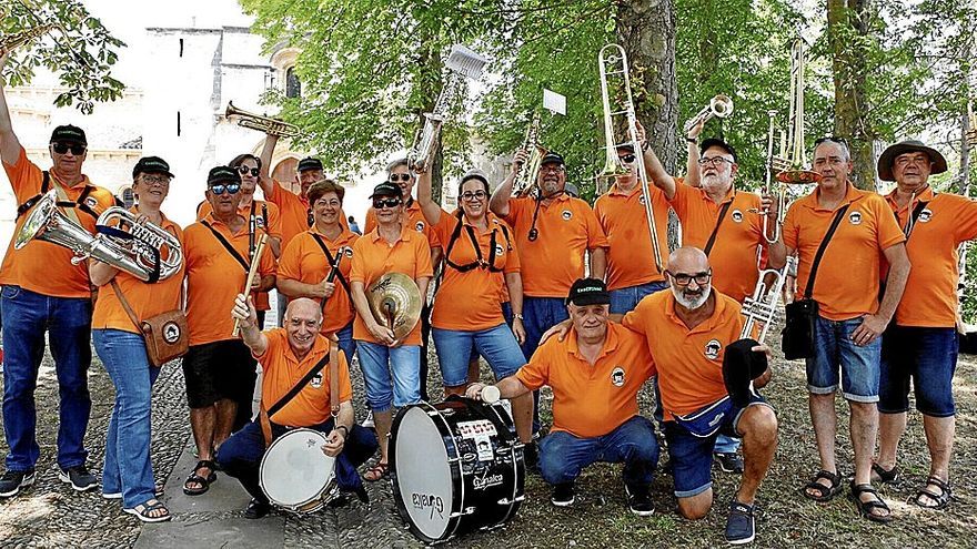 Ezberdinak es una de las seis fanfarres alavesas incluidas por el Ayuntamiento en su programa.