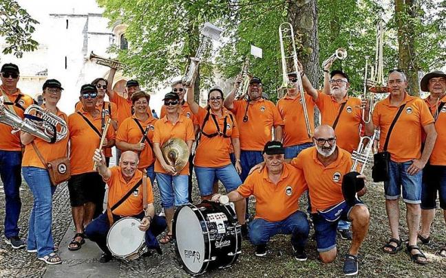 Ezberdinak es una de las seis fanfarres alavesas incluidas por el Ayuntamiento en su programa.