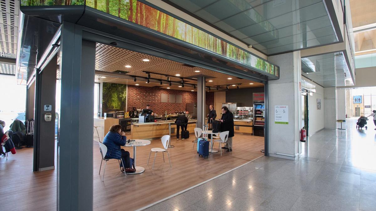 Inauguración de la nueva cafetería del Aeropuerto de Noáin - Pamplona