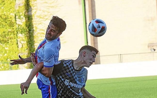 Lance del partido entre la Mutilvera y el Alav&eacute;s B. | FOTO: OSKAR MONTERO