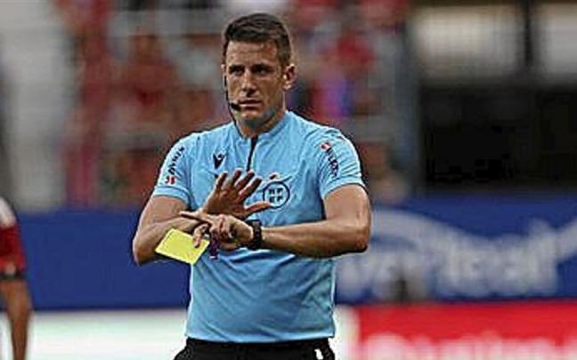 Amarilla anulada al Chimy.