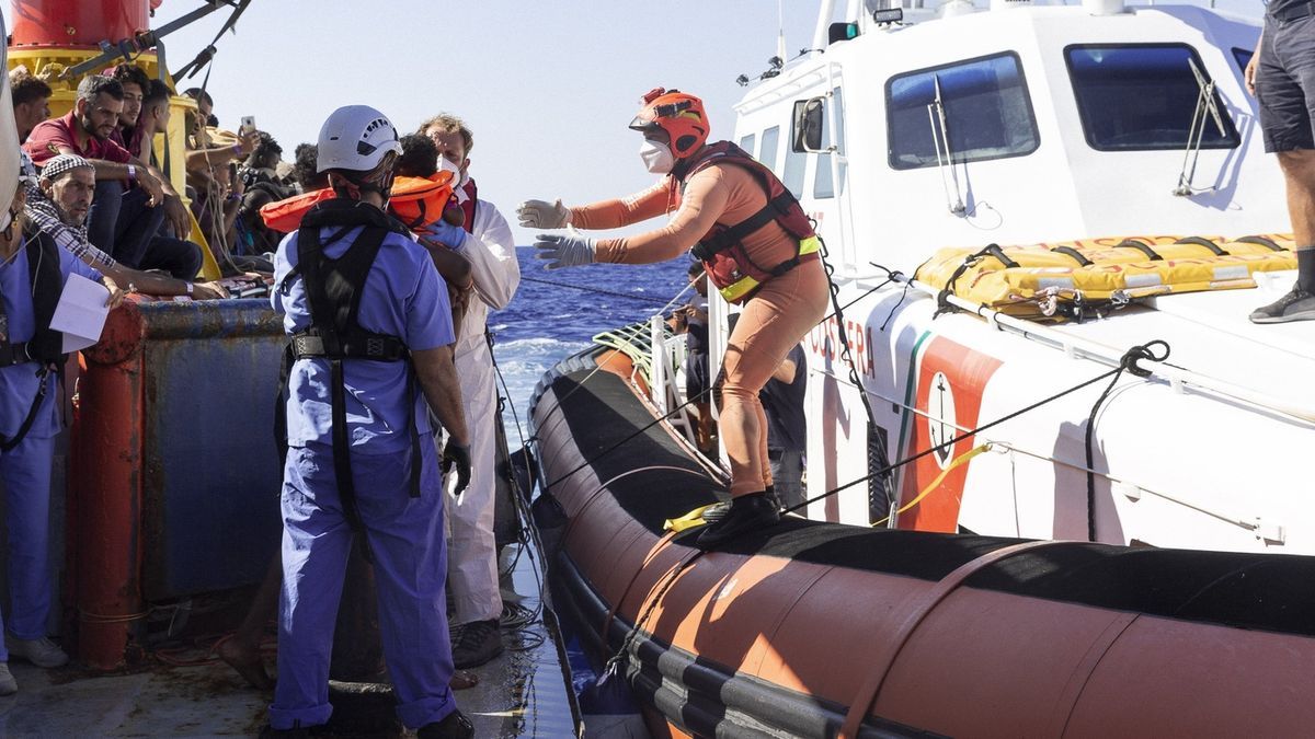 Los barcos ‘Sea Watch3’ y ‘Ocean Viking’ han rescatado los últimos días a más de 700 migrantes.