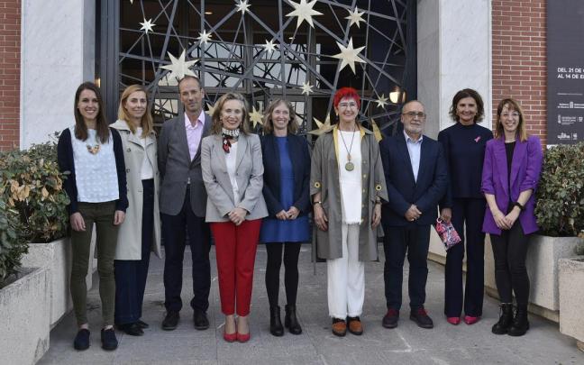 Ane Miren Sagardia; Sara Pasalodos; Ángel Alonso; Izakun Goñi; Maite Mendioroz; Santos Induráin; Juan Cruz Cigudosa; Mª José Oraa; y Mónica Arasanz. Ane Miren Sagardia; Sara Pasalodos; Ángel Alonso; Izakun Goñi; Maite Mendioroz; Santos Induráin; Juan Cruz Cigudosa; Mª José Oraa; y Mónica Arasanz.