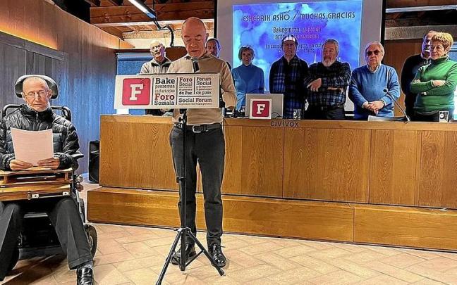 Acto del Foro Social Permanente en el que dio por finalizado su trabajo en la Comunidad Foral. Acto del Foro Social Permanente en el que dio por finalizado su trabajo en la Comunidad Foral.