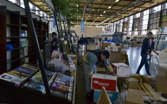 Durante el d&iacute;a de ayer, se ultimaba el montaje de los estands para que todo estuviera listo para hoy.