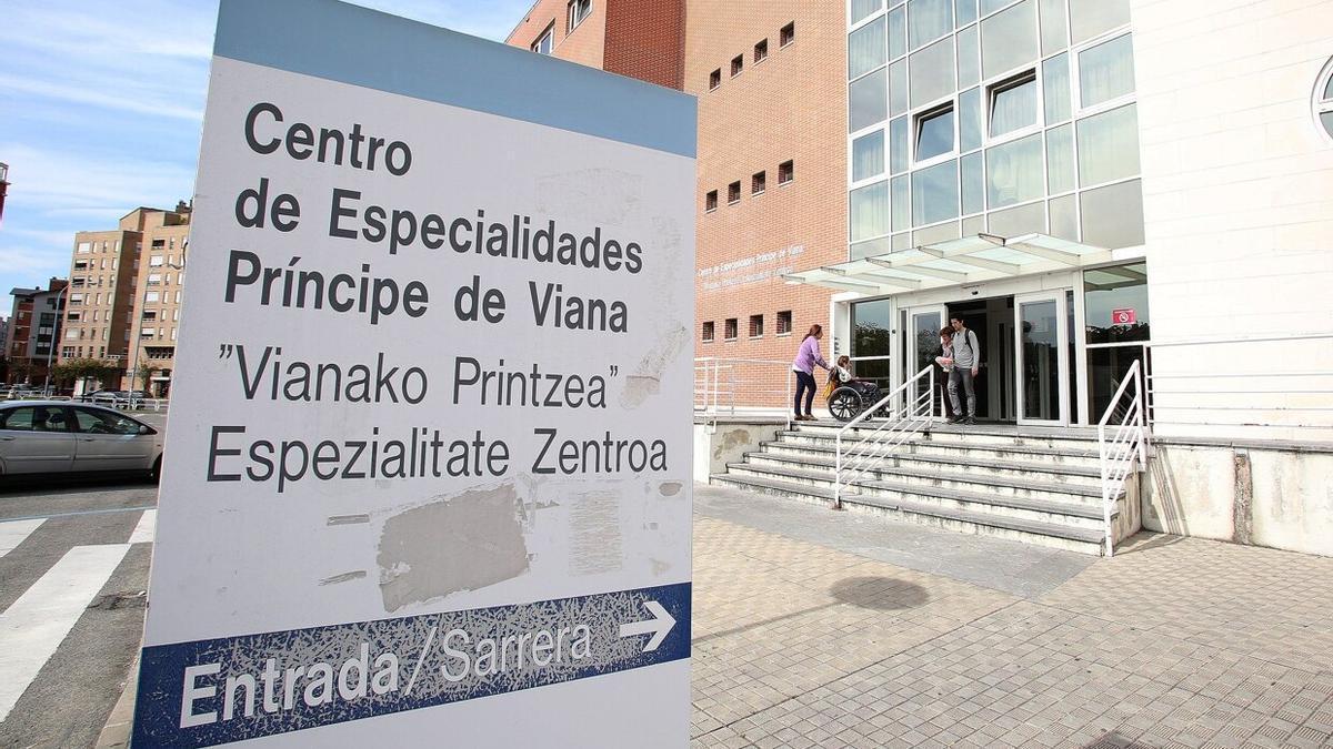 Entrada el Centro de Especialidades Príncipe de Viana