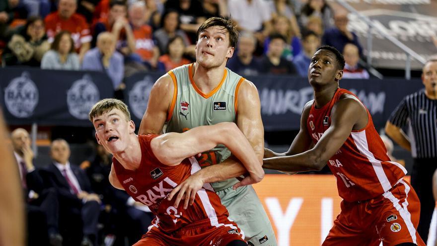 Kotsar deberá estar muy atento para cerrar el rebote ante los potentes pívots culés