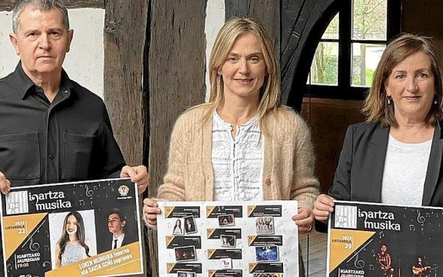 Xabier Sarasola, Leire Artola y Arantxa Gastesi. Xabier Sarasola, Leire Artola y Arantxa Gastesi.