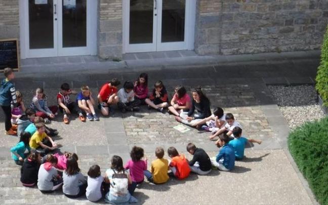 Escolares participan en el programa 'Educándonos en la sostenibilidad'. Escolares participan en el programa 'Educándonos en la sostenibilidad'.
